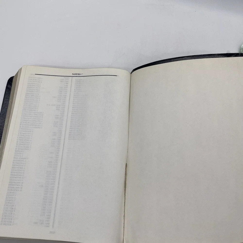 The New Chronological Bible KJV Large Print 1980 E.E. Gaddy & Assoc. Black Cover
